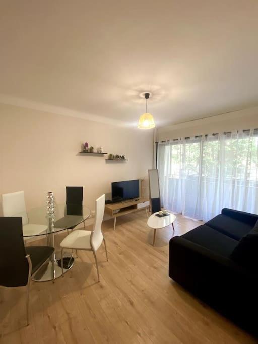 Appartement Антиб Екстериор снимка